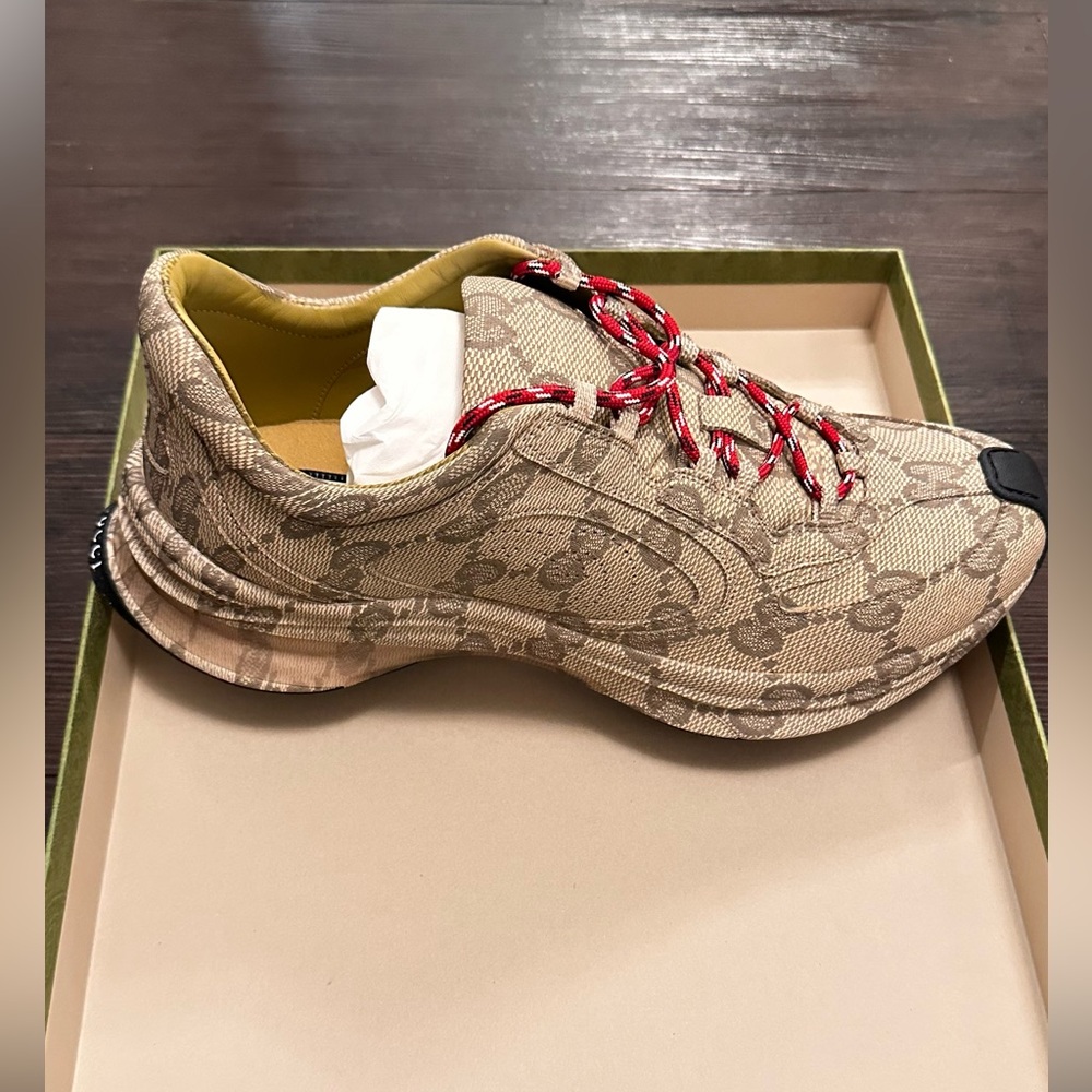 Gucci Run Sneaker Ebony Monogram - Picture 3 of 10